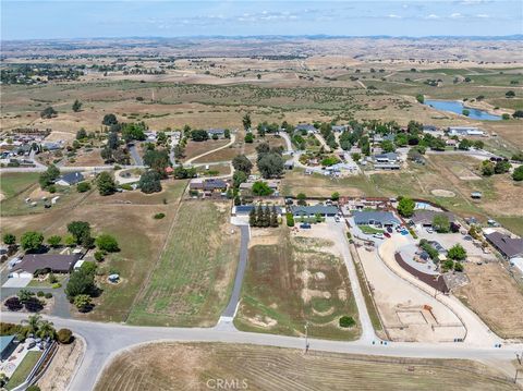 Tiny photo for 5575 Reindeer Pl, Paso Robles, CA 93446 (MLS # NS26089842)