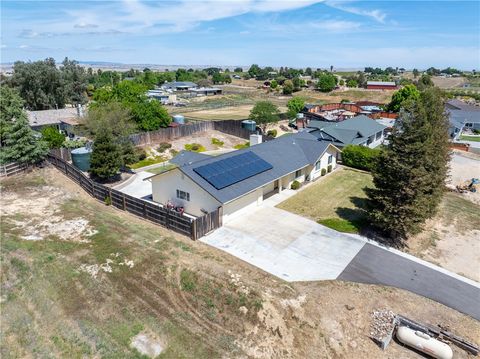 Tiny photo for 5575 Reindeer Pl, Paso Robles, CA 93446 (MLS # NS26089842)