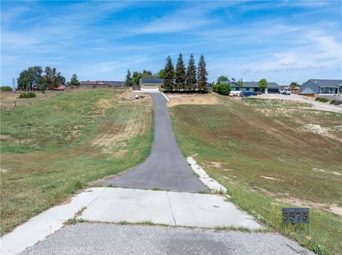 Tiny photo for 5575 Reindeer Pl, Paso Robles, CA 93446 (MLS # NS26089842)