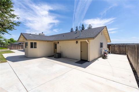 Tiny photo for 5575 Reindeer Pl, Paso Robles, CA 93446 (MLS # NS26089842)