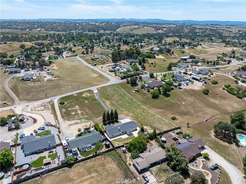 Tiny photo for 5575 Reindeer Pl, Paso Robles, CA 93446 (MLS # NS26089842)