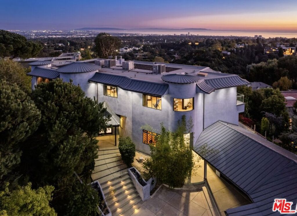 Photo of 1799 Correa Way, Los Angeles, CA 90049 (MLS # 26713613)