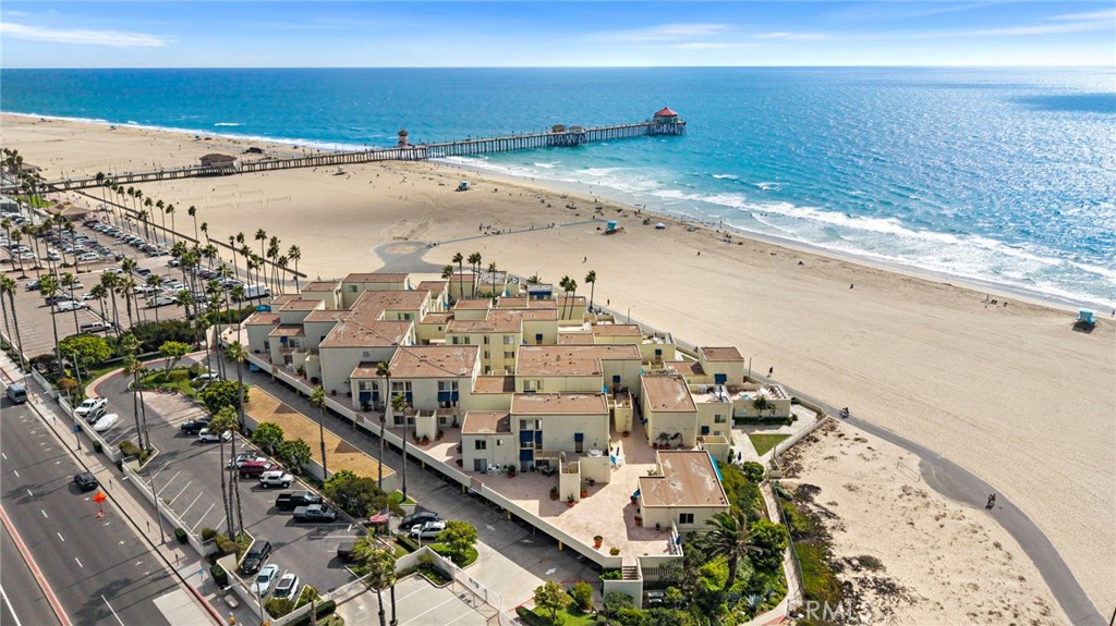 711 Pacific Coast 330