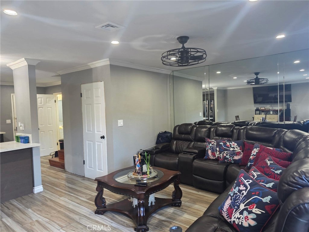 425 N Rockvale