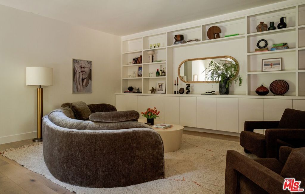 Photo of 2351 Mariscal Lane, Los Angeles, CA 90046 (MLS # 25603637)
