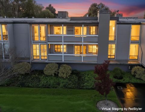 Photo of 1111 Compass Lane #205, Foster City, CA 94404 (MLS # ML82038595)