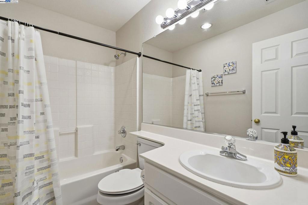 HIGHLANDS - Residential