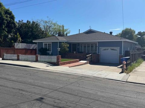 Photo of 4212 Olive Avenue Ave, La Mesa, CA 91941 (MLS # 260008676SD)