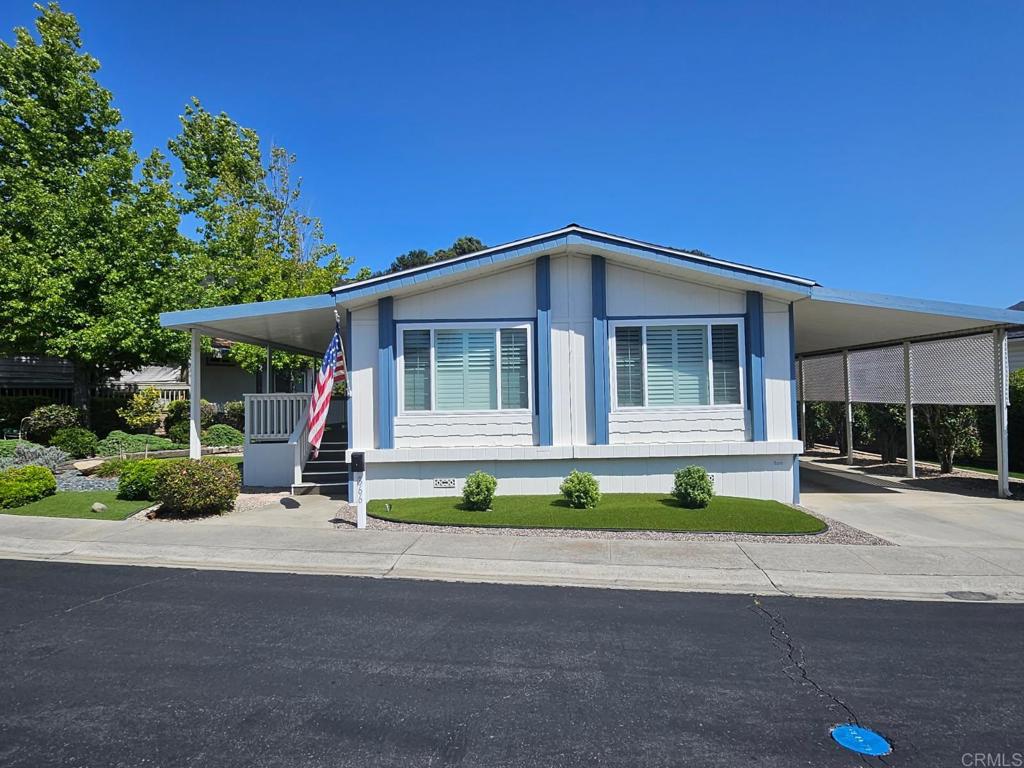 8975 Lawrence Welk Drive 366