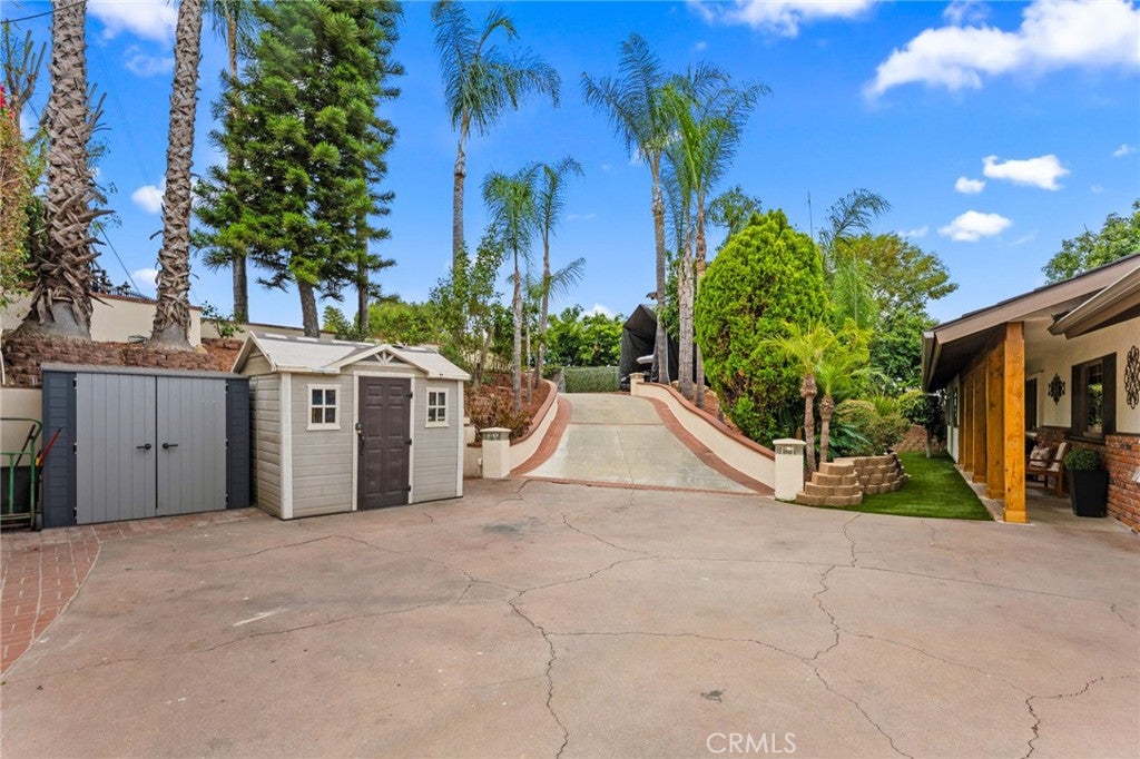 1916 Tumin Road