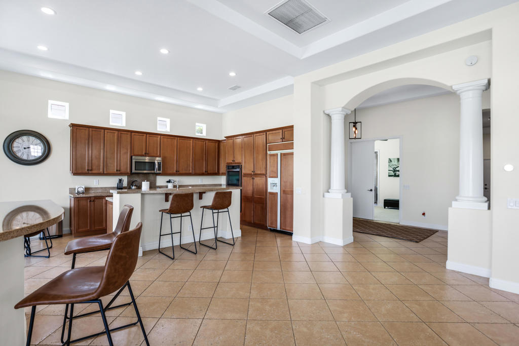 Mira Vista - Residential Lease