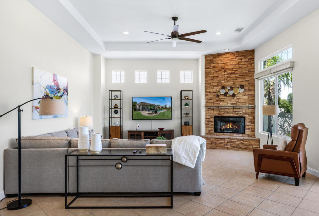 Mira Vista - Residential Lease