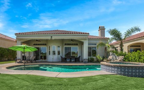 Photo of 88 Via Las Flores, Rancho Mirage, CA 92270 (MLS # 219138066PS)