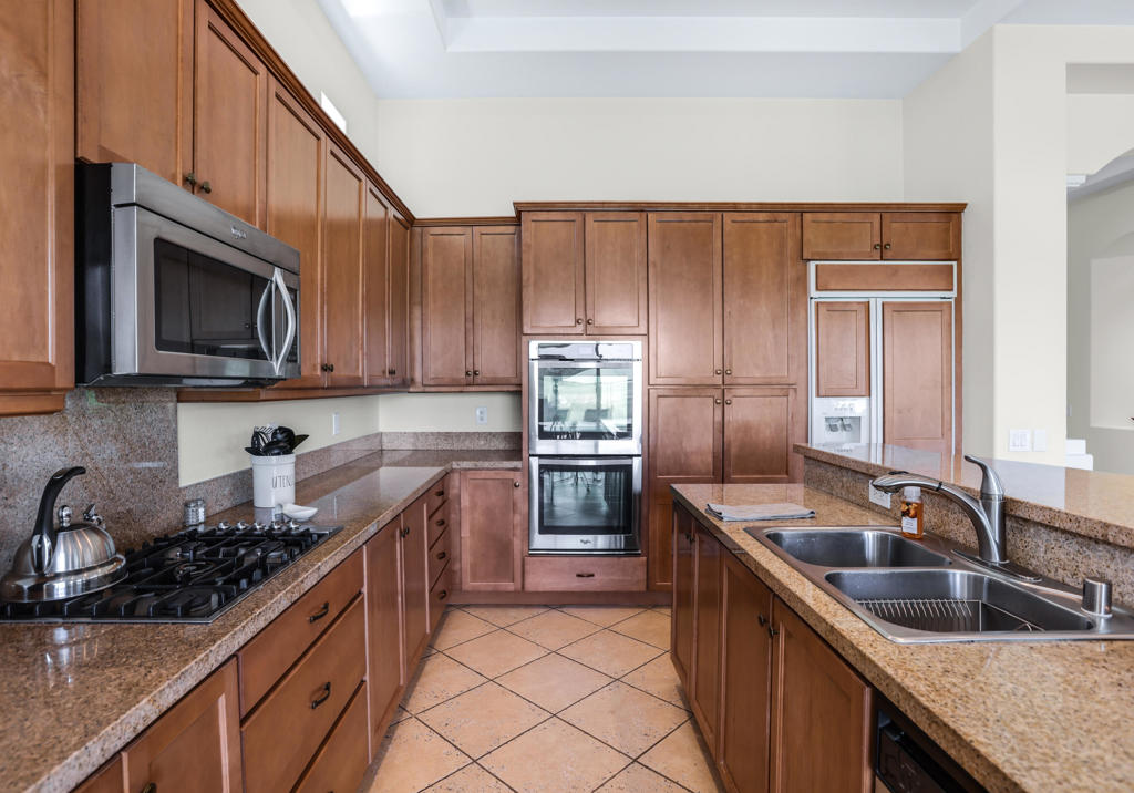 Mira Vista - Residential Lease