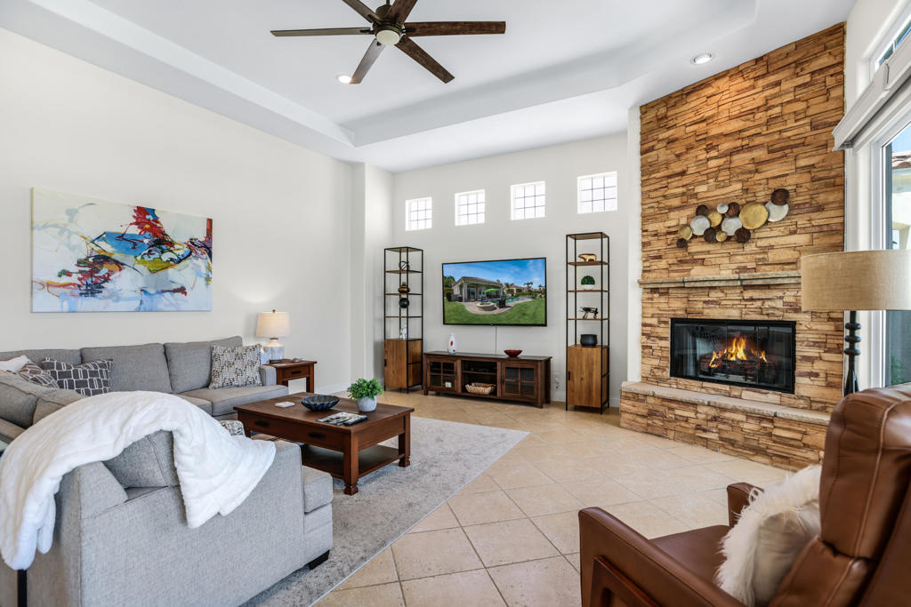 Mira Vista - Residential Lease