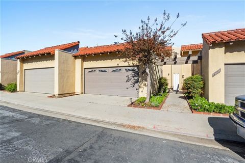 Photo of 13009 Camino Del Rey, Whittier, CA 90601 (MLS # DW25272905)