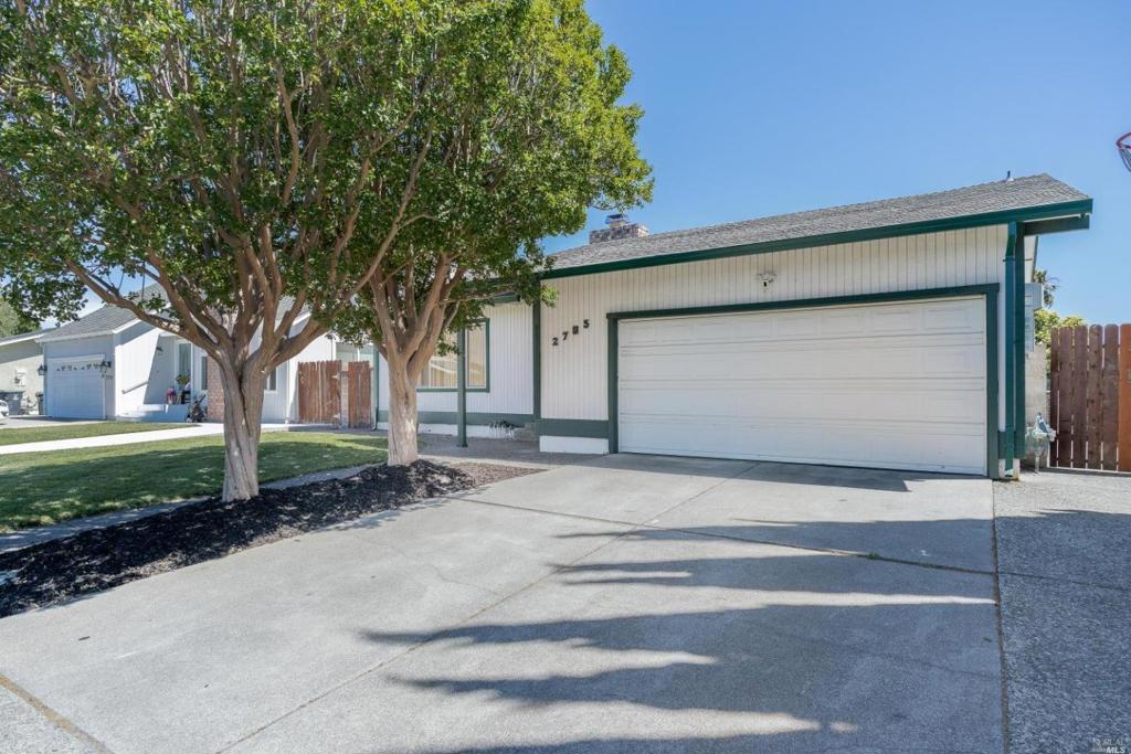 2795 Barbour Drive