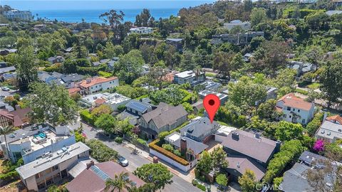 Photo of 423 Sycamore Rd, Santa Monica, CA 90402 (MLS # PV26083942)