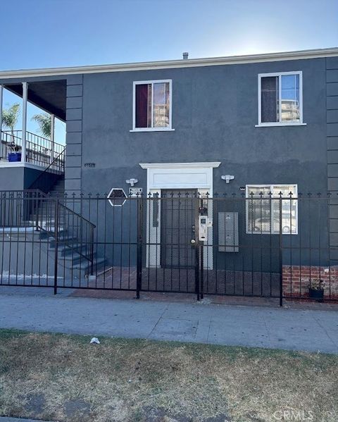 Photo of 1021 Pacific Ave, Long Beach, CA 90813 (MLS # PW26071423)