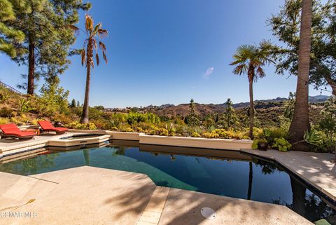 Photo of 2670 Grandoaks Drive, Westlake Village, CA 91361 (MLS # 225005242) Photo of 2670 Grandoaks Drive, Westlake Village, CA 91361 (MLS # 225005242)
