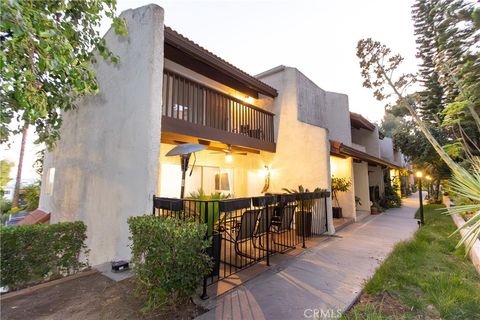 Photo of 9551 Via Ricardo, Burbank, CA 91504 (MLS # BB26085485)