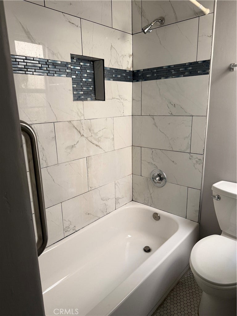 331 W 45th Street