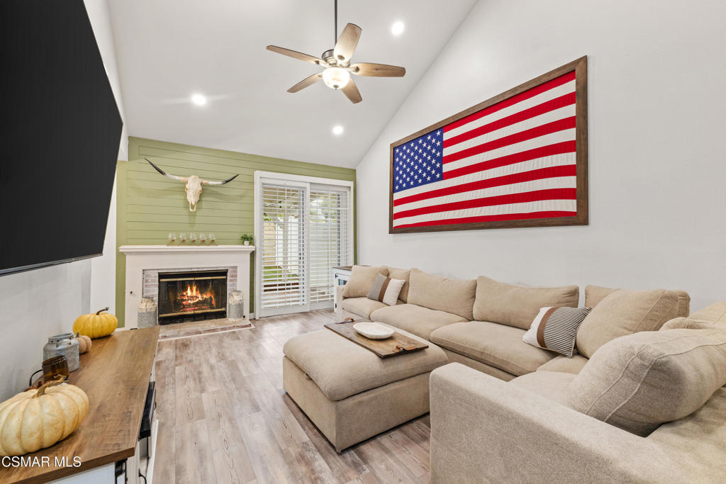 Alamo Court-302 - 302 - Residential