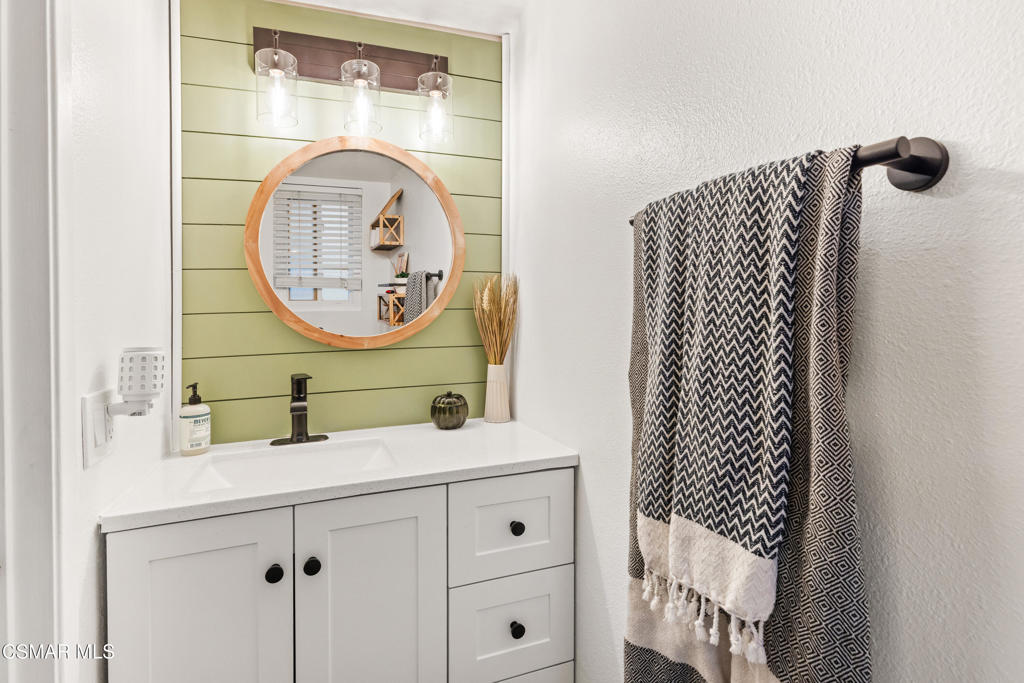 Alamo Court-302 - 302 - Residential