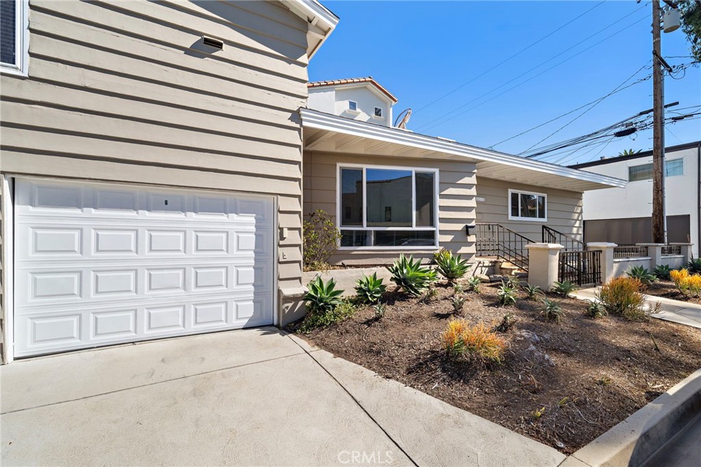 Corona del Mar North of PCH (CNHW) - Residential Lease