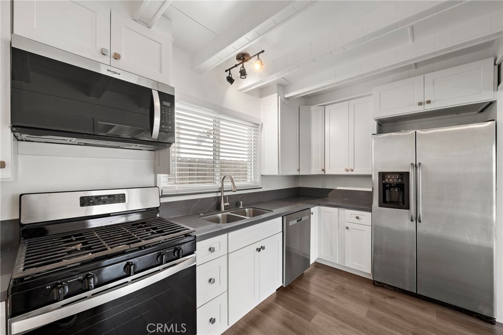 Corona del Mar North of PCH (CNHW) - Residential Lease