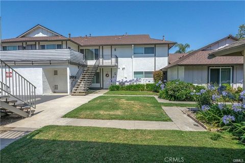 Photo of 2625 W Orion Ave, Santa Ana, CA 92704 (MLS # PW26002474)