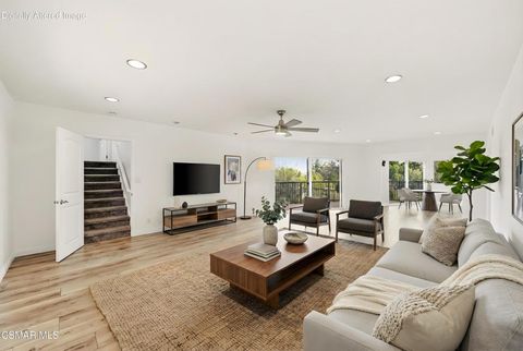 Photo of 5076 Escobedo Drive, Woodland Hills, CA 91364 (MLS # 226000917)