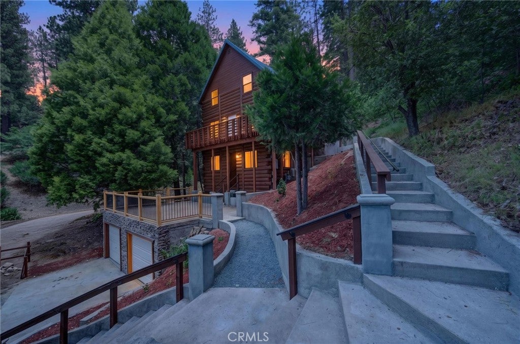 567 Maple Drive