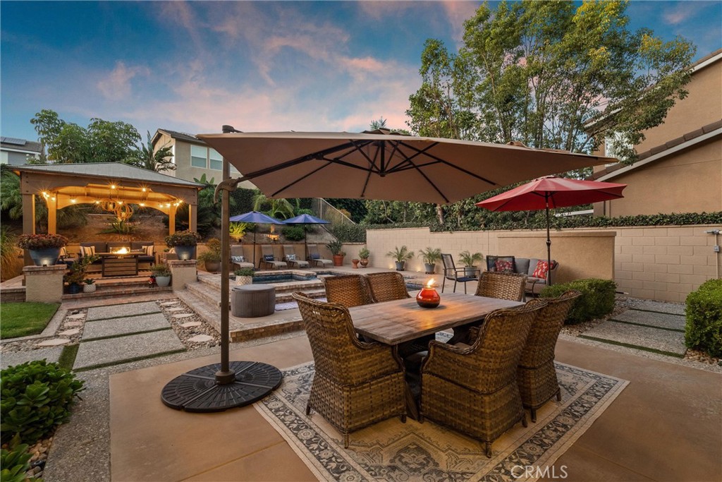 2440 N Highwood Road