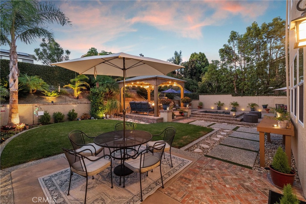 2440 N Highwood Road