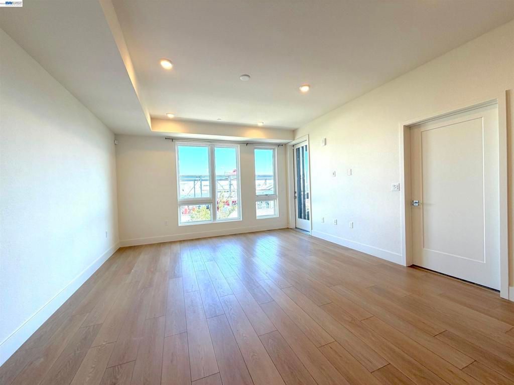 Photo of 3698 Vision Cmn Cmn #314, Fremont, CA 94538 (MLS # 41131255)