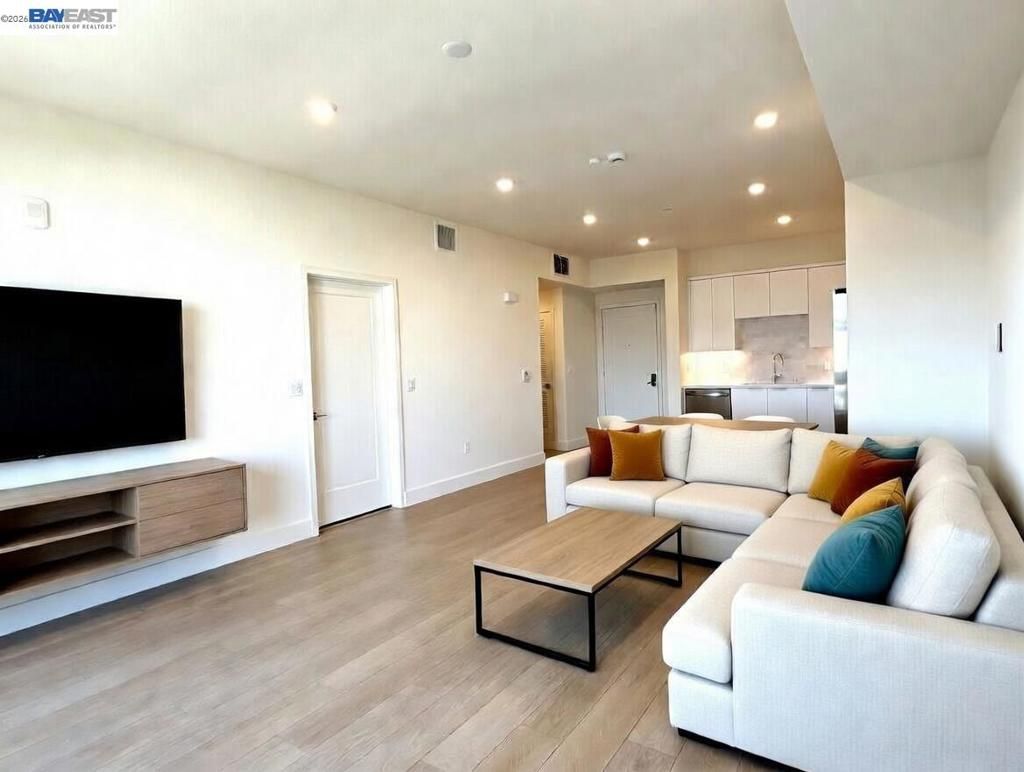 Photo of 3698 Vision Cmn Cmn #314, Fremont, CA 94538 (MLS # 41131255)