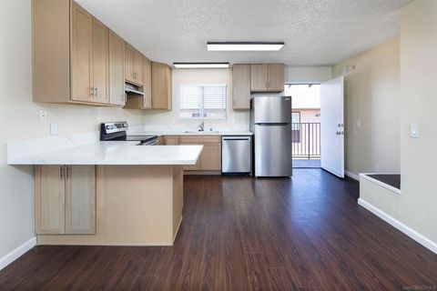 Photo of 975 E Washington Ave Ave #E, El Cajon, CA 92020 (MLS # 260009140SD)