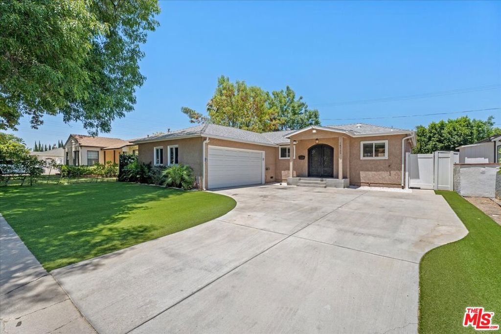 Welcome to your perfect lease opportunity in the heart of Tarzana! This beautifully renovated 3-bedroom, 2-bathroom residence combines comfort, style, and exceptional outdoor living in one of the Valley's most desirable neighborhoods. Designed for a former owner-occupier, the home has been meticulously maintained and features quality finishes throughout.Step into a bright and welcoming interior with a flowing layout that includes a spacious living area, designated dining space, and a well-appointed kitchen perfect for everyday cooking and entertaining. The primary bedroom offers a peaceful retreat, complete with a modern ensuite bathroom. Both bathrooms have been updated with clean, contemporary finishes, enhancing the home's move-in-ready appeal.One of the standout features is the expansive backyard a private outdoor oasis with lush, low-maintenance turf (fake grass), ideal for gatherings, play, or simply enjoying a sunny Southern California day. With central air conditioning, laundry on site, and ample indoor-outdoor living space, this home checks every box.Located just moments from Ventura Boulevard's best dining, shopping, and easy freeway access, this rare Tarzana lease combines location, lifestyle, and livability. Don't miss your chance to call this charming property home schedule your private tour today!