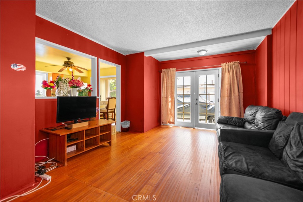 582 E 67th