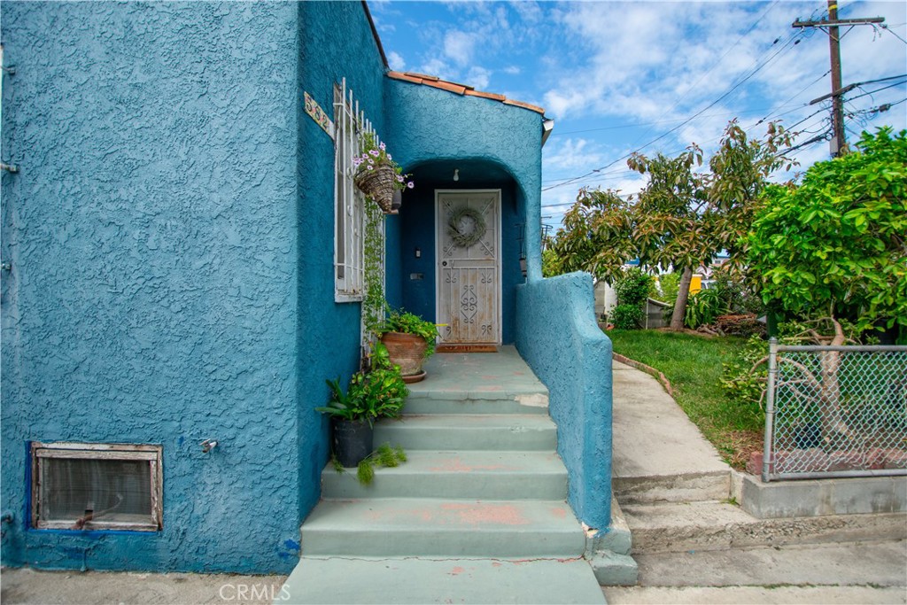 582 E 67th