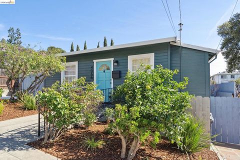Photo of 4066 4066 Patterson Ave Ave, Oakland, CA 94619 (MLS # 41126291)