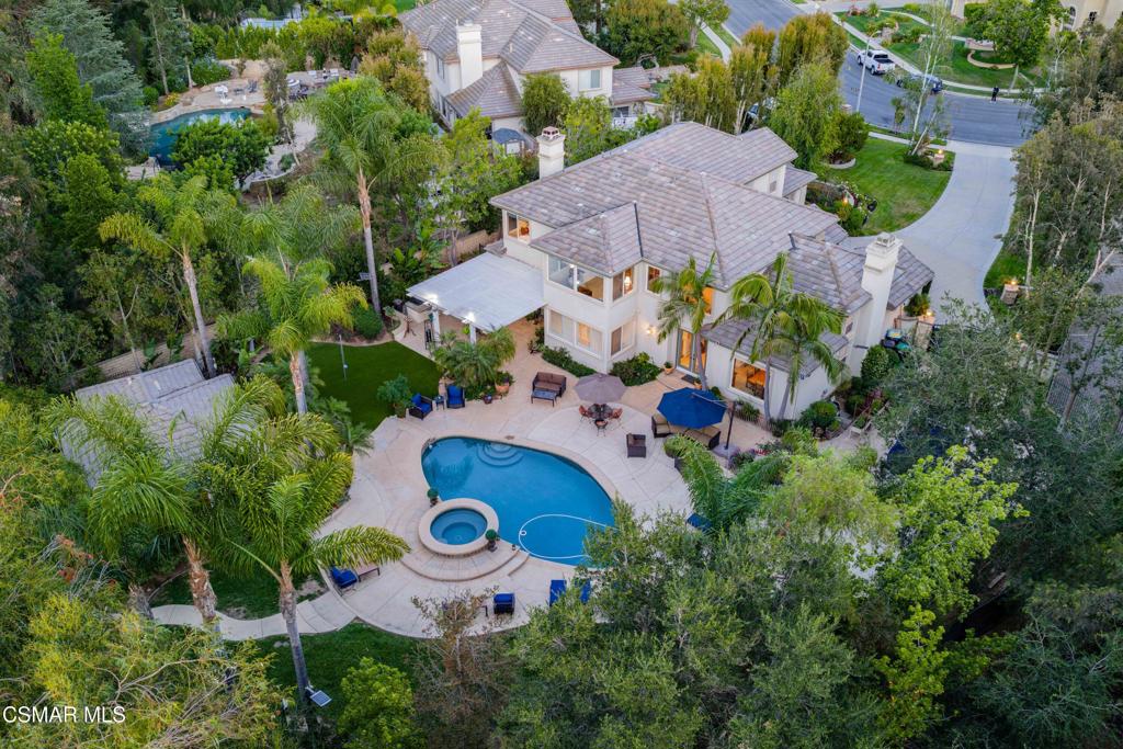 669 Noble Road