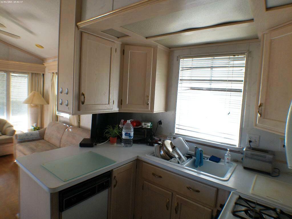 Rancho Casa Blanca - Manufactured In Park