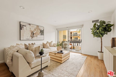 Photo of 770 W Imperial Avenue #32, El Segundo, CA 90245 (MLS # 26862199)