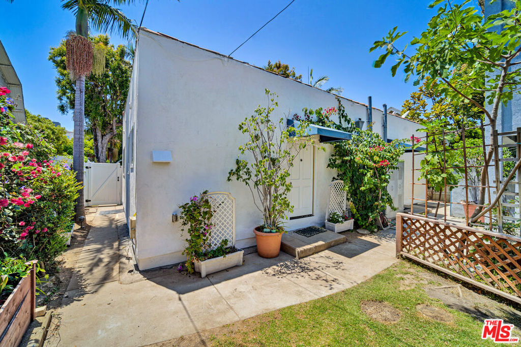 Properties 4 1231 17th Street