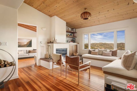 Photo of 20155 Observation Drive, Topanga, CA 90290 (MLS # 26998583)