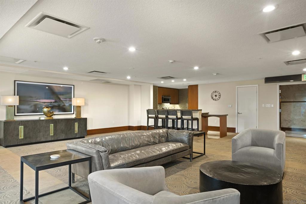 Downtown - Residential Lease