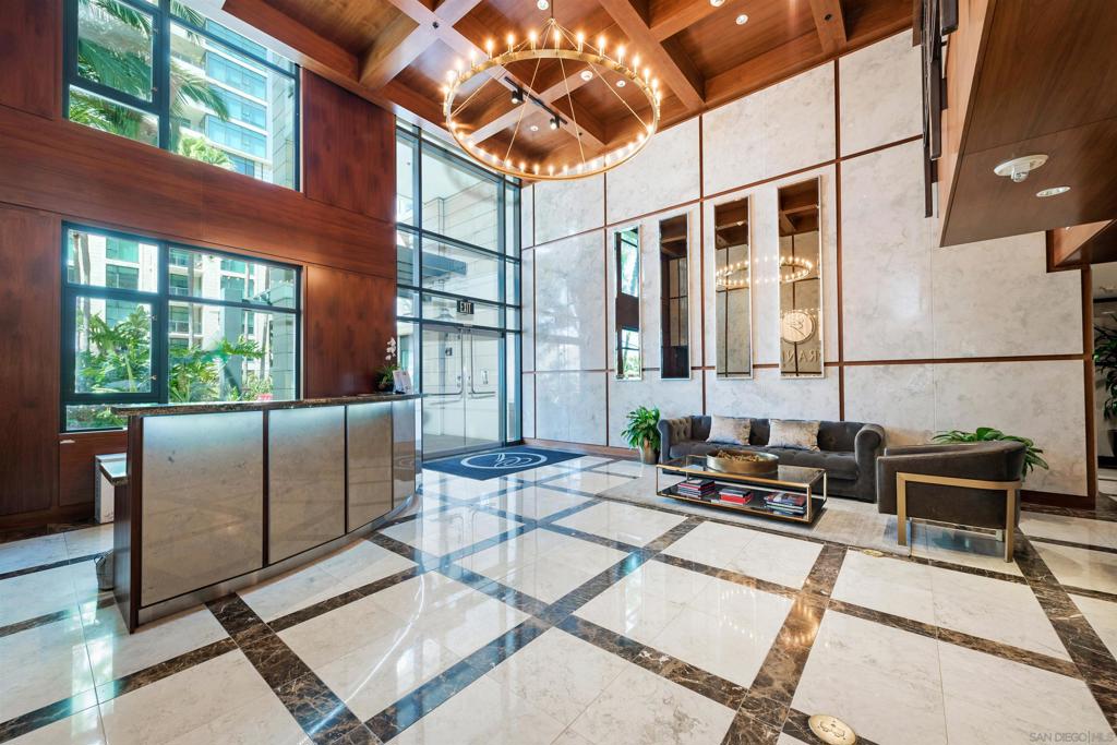 Downtown - Residential Lease