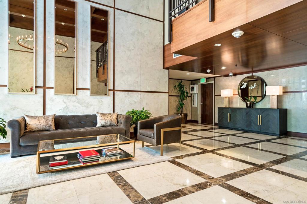 Downtown - Residential Lease